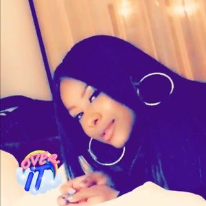 Meet your Posher, Hideeyah